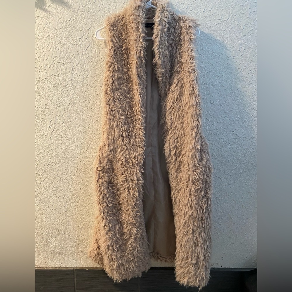 Malibu Sky Foe Fur Floor Length Vest Size Small